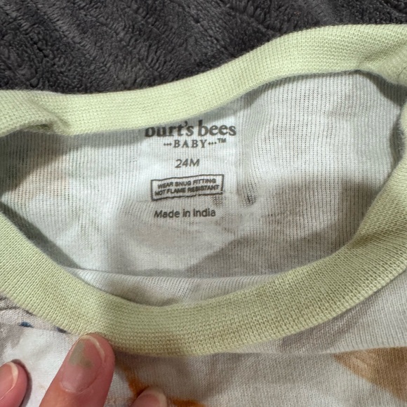 Burts Bee baby- Bunny Pajamas - 24M - Picture 5 of 5